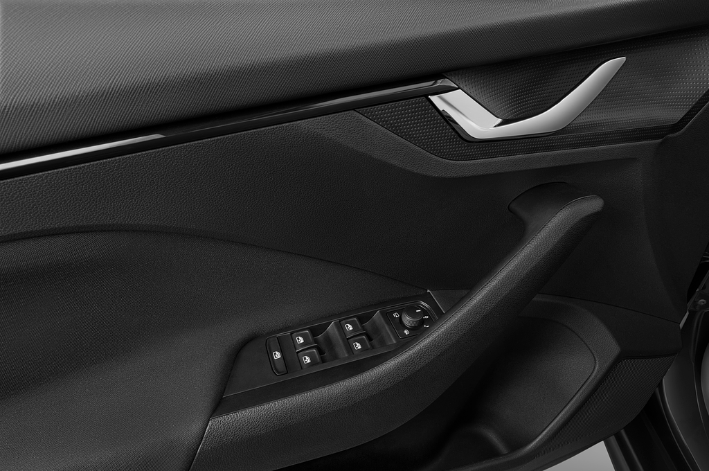 Skoda Kamiq (Baujahr 2023) Selection 5 Türen Bedienungselemente Tür