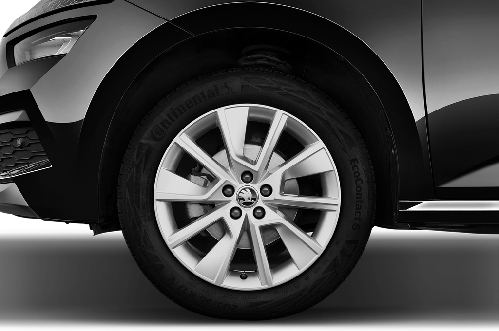 Skoda Kamiq (Baujahr 2023) Selection 5 Türen Reifen und Felge