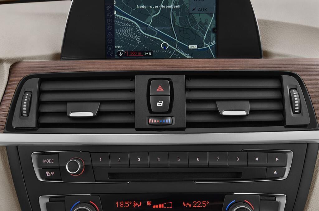 BMW 3 Series (Baujahr 2012) Modern Line 2 Türen Lüftung