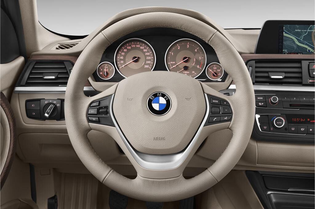 BMW 3 Series (Baujahr 2012) Modern Line 2 Türen Lenkrad