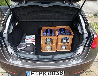 Der Kofferraum ist für den Alltag groß genug.