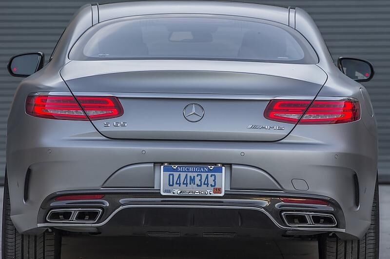 Mercedes S 65 AMG Coupé 2015 - bulliges Heck