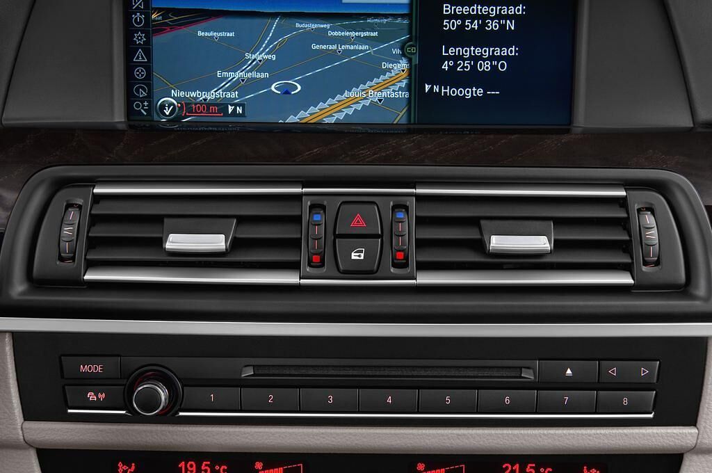 BMW 5 Series (Baujahr 2012) ActiveHybrid 5 4 Türen Lüftung