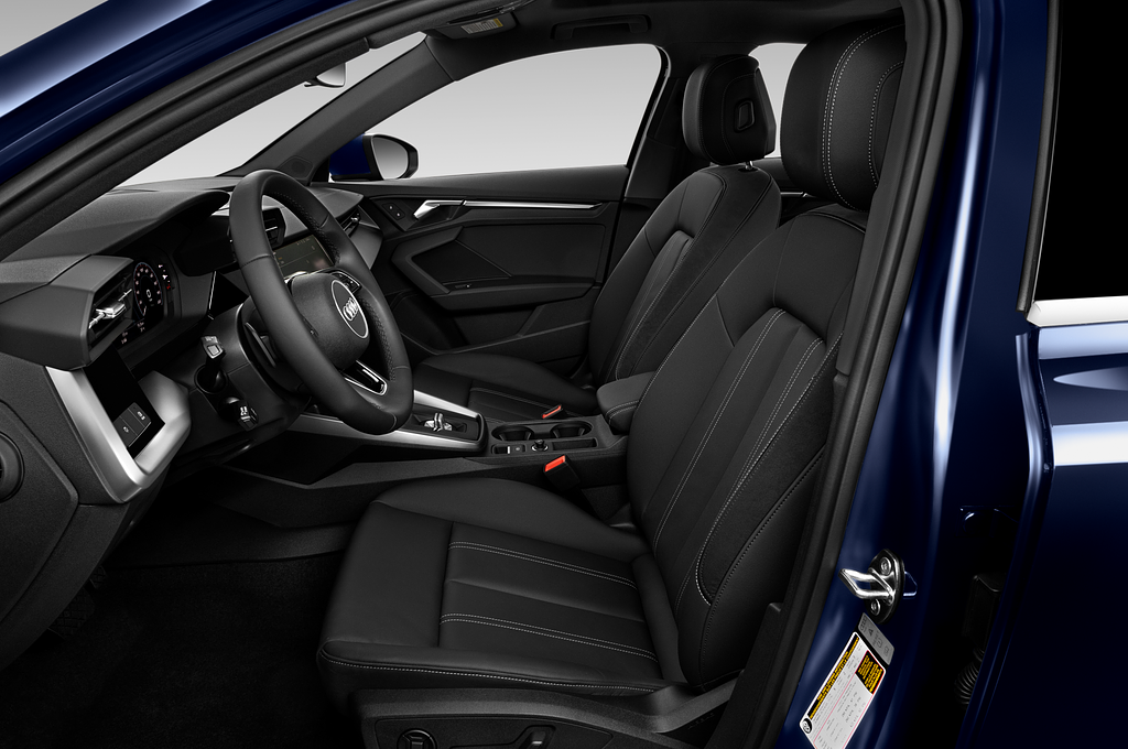 Audi A3 (Baujahr 2023) Advanced 4 Türen Vordersitze