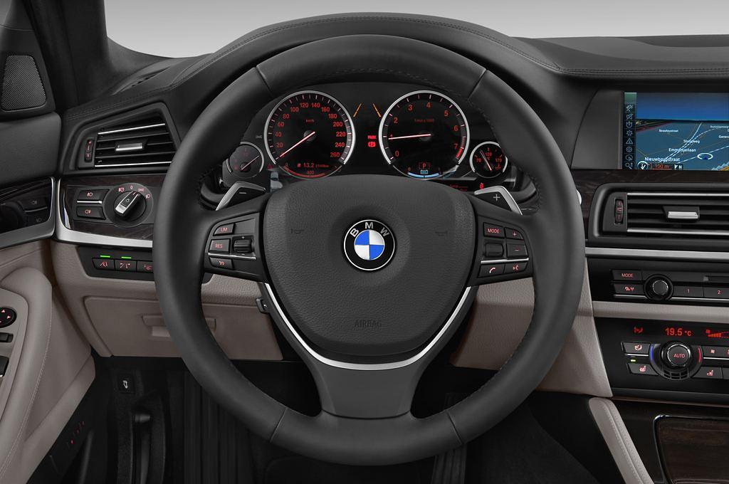 BMW 5 Series (Baujahr 2012) ActiveHybrid 5 4 Türen Lenkrad