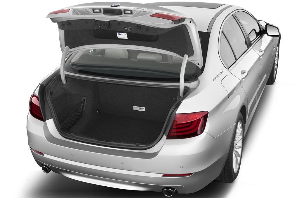 BMW 5 Series (Baujahr 2012) ActiveHybrid 5 4 Türen Kofferraum