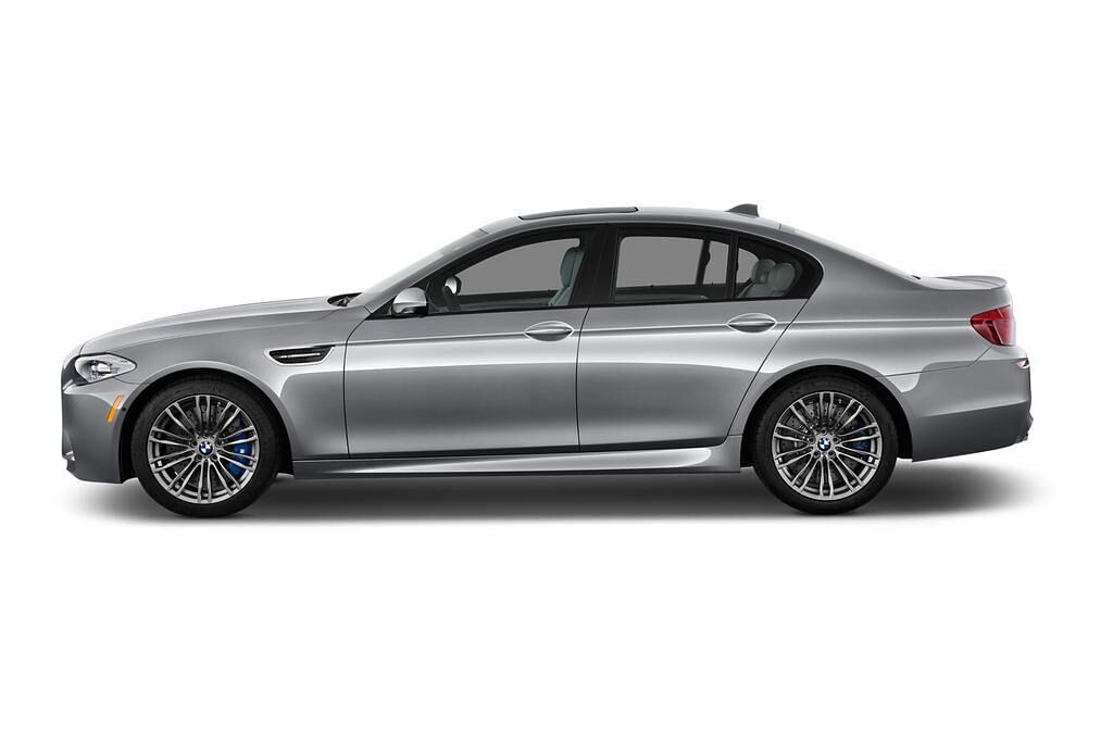 BMW M5 (Baujahr 2013) M5 4 Türen Seitenansicht