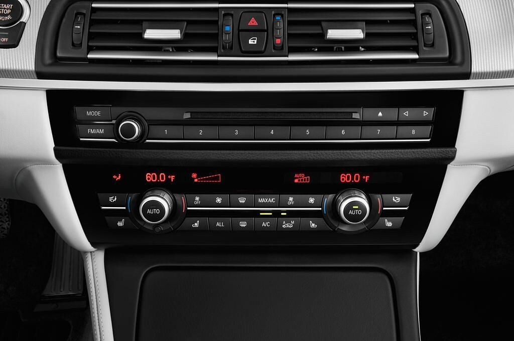 BMW M5 (Baujahr 2013) M5 4 Türen Temperatur und Klimaanlage