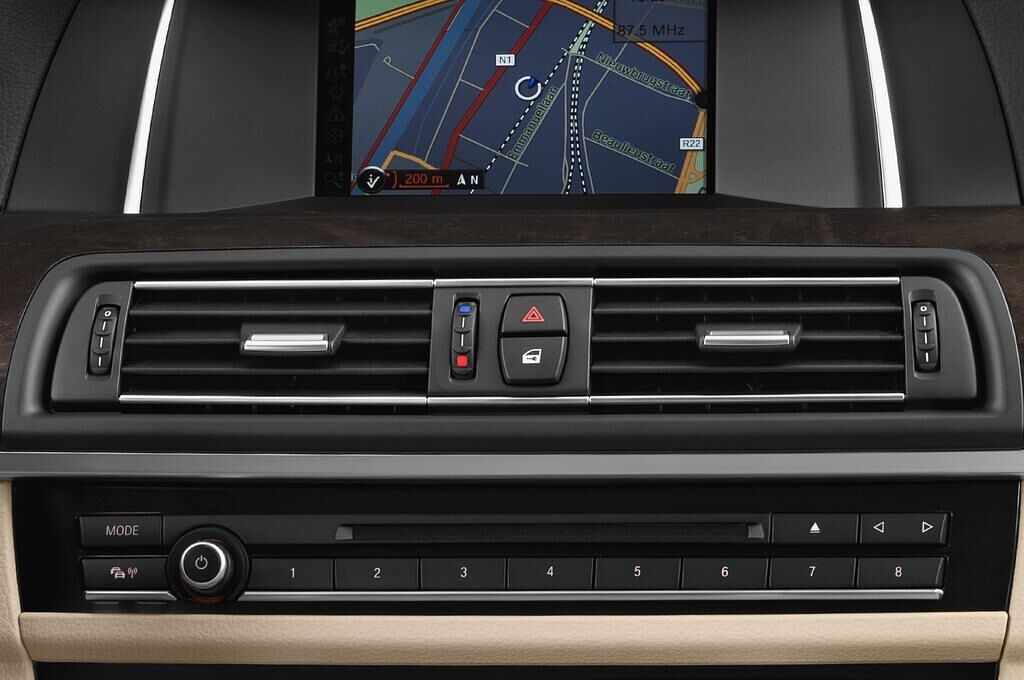 BMW 5 Series (Baujahr 2014) - 4 Türen Lüftung