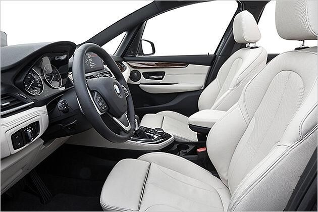 Die Sitze bieten ausgezeichneten Seitenhalt und passen wie angegossen