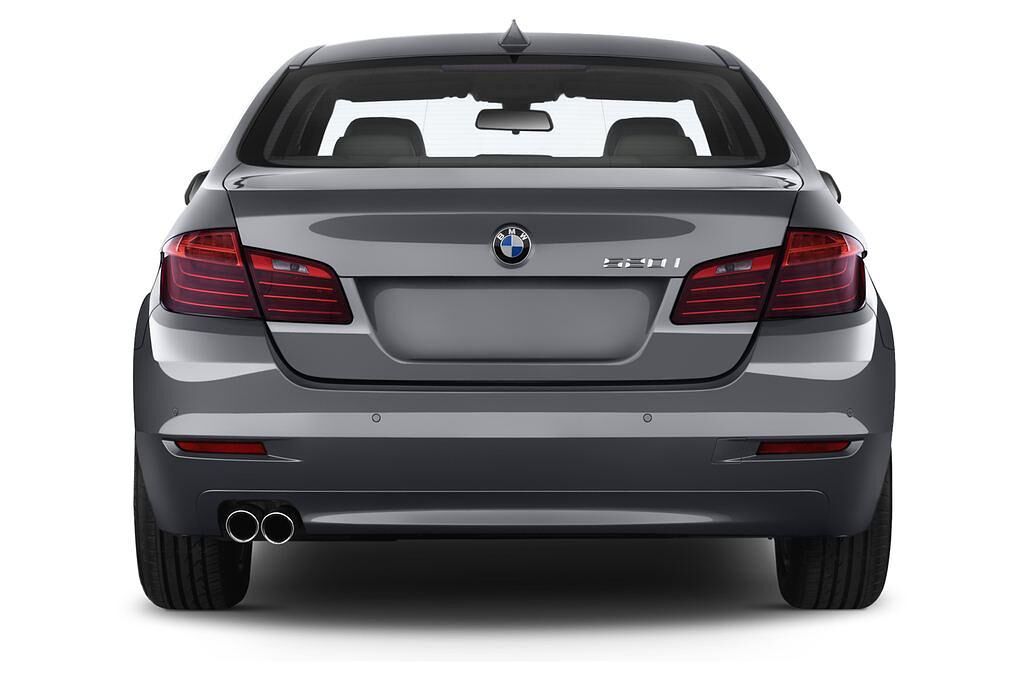 BMW 5 Series (Baujahr 2014) - 4 Türen Heckansicht