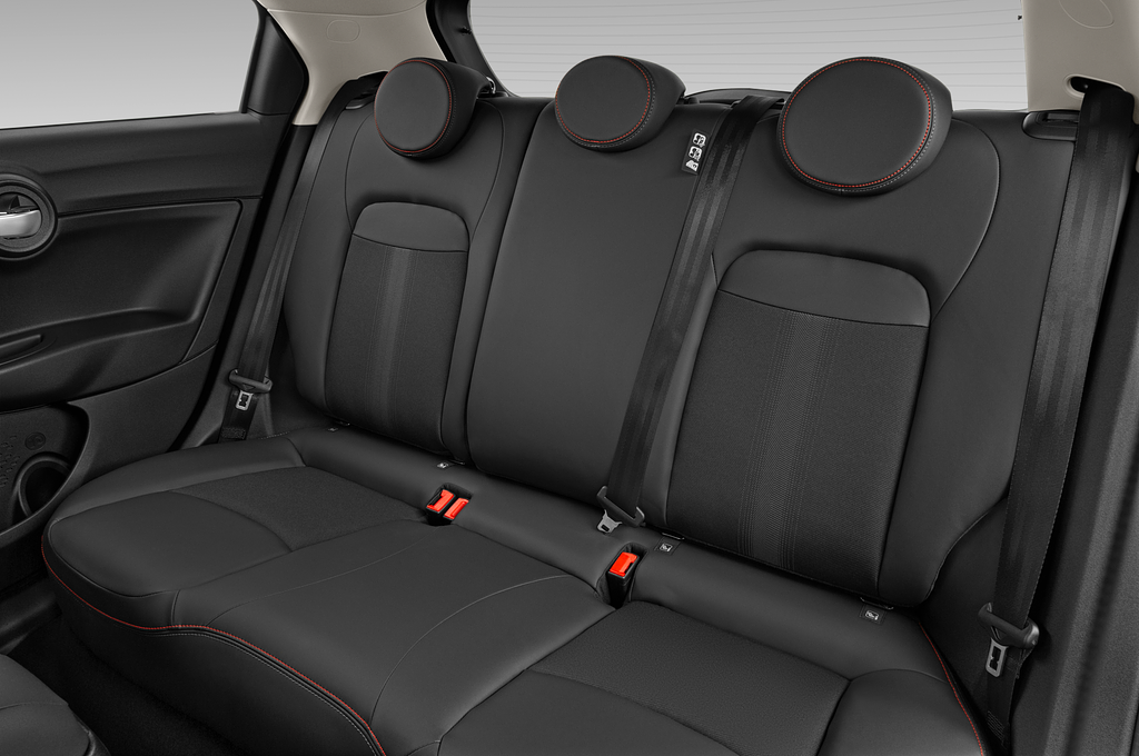 FIAT 500X Hybrid (Baujahr 2023) Sport 5 Türen Rücksitze