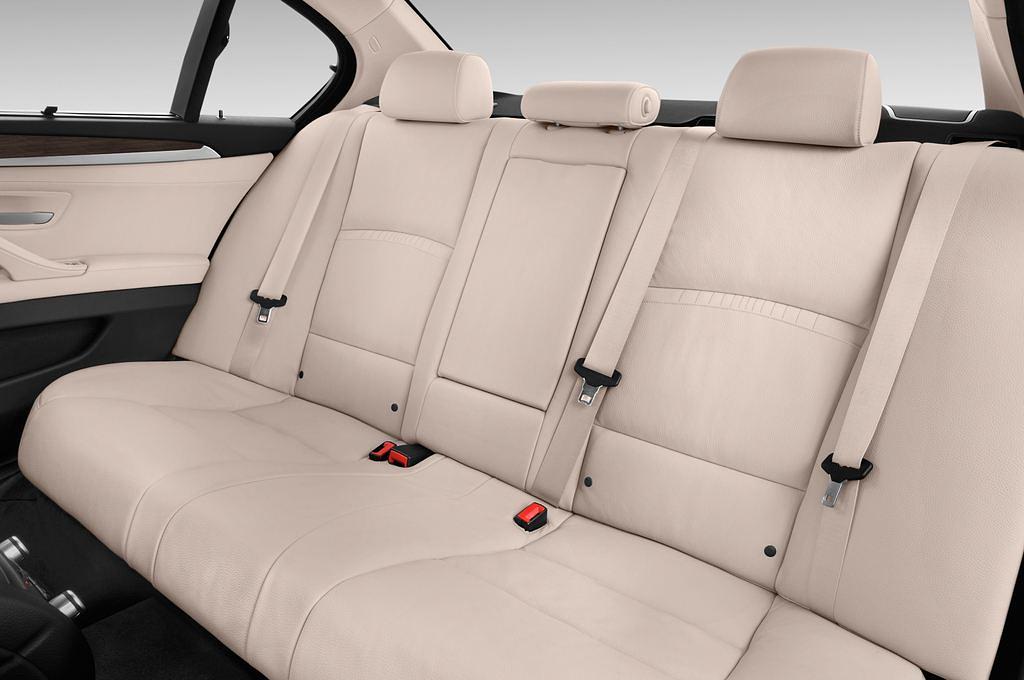 BMW 5 Series (Baujahr 2015) Activehybrid 5 A Luxury Line 4 Türen Rücksitze