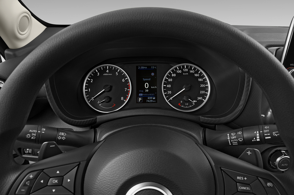 Nissan Juke (Baujahr 2023) Acenta 5 Türen Tacho und Fahrerinstrumente