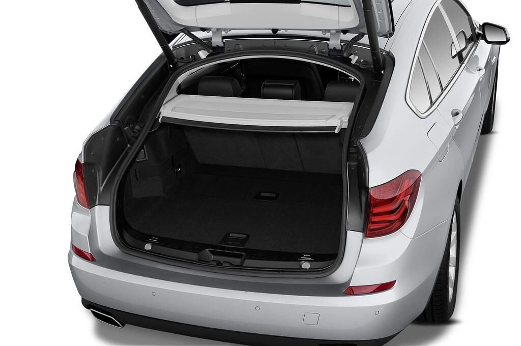 BMW 5 Series (Baujahr 2011) 550i GT 5 Türen Kofferraum