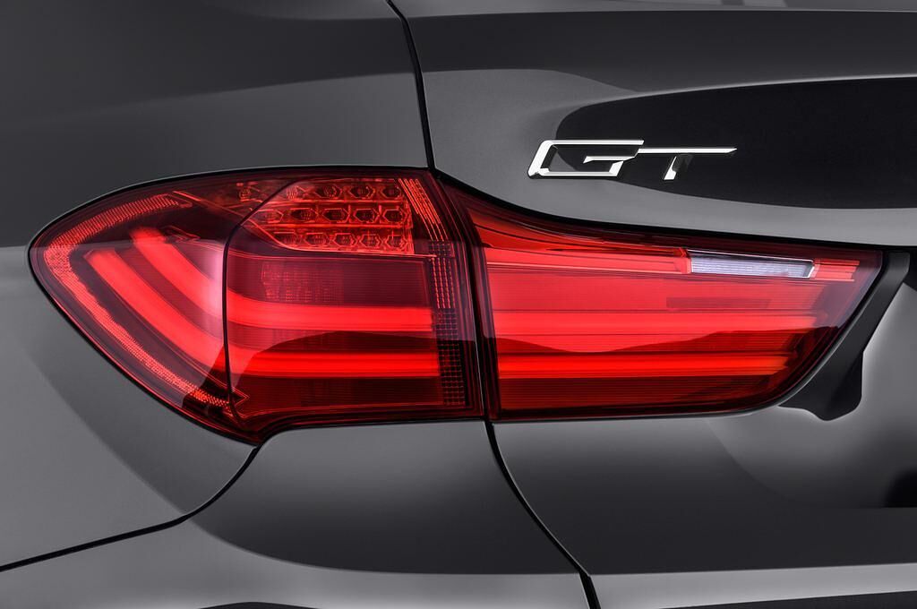 BMW 5 Series (Baujahr 2015) M Sport 2WD AT 5 Türen Rücklicht
