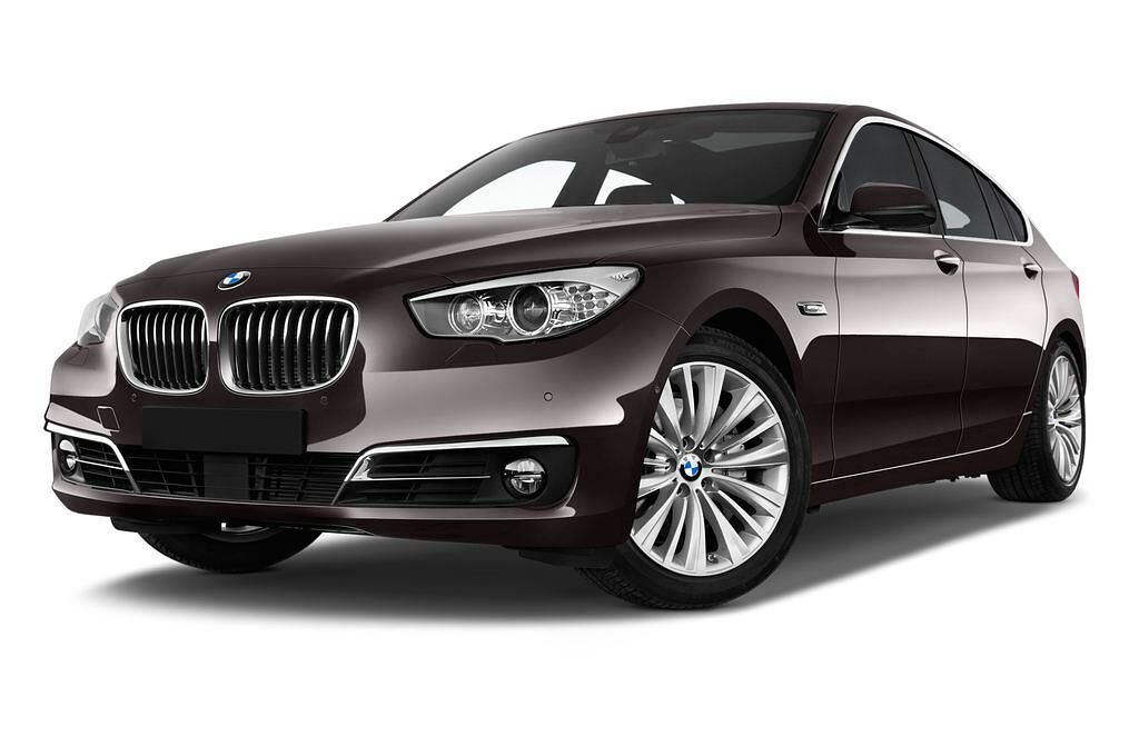 BMW 5 Series (Baujahr 2016) Luxury Line 5 Türen seitlich vorne mit Felge