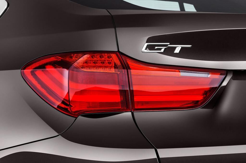 BMW 5 Series (Baujahr 2016) Luxury Line 5 Türen Rücklicht
