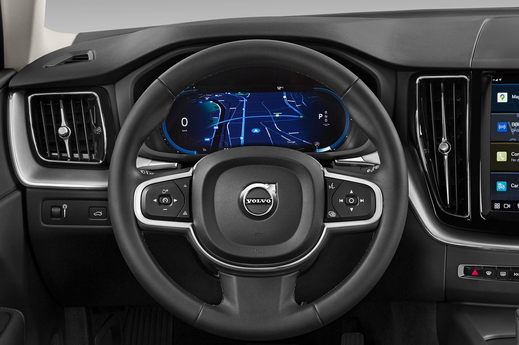 Volvo XC60 (Baujahr 2022) Momentum 5 Türen Lenkrad