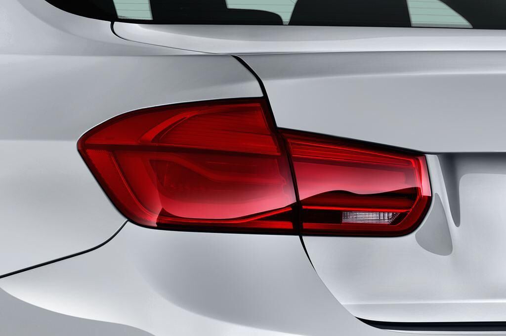 BMW 3 Series Iperformance (Baujahr 2017) Sport Line 4 Türen Rücklicht
