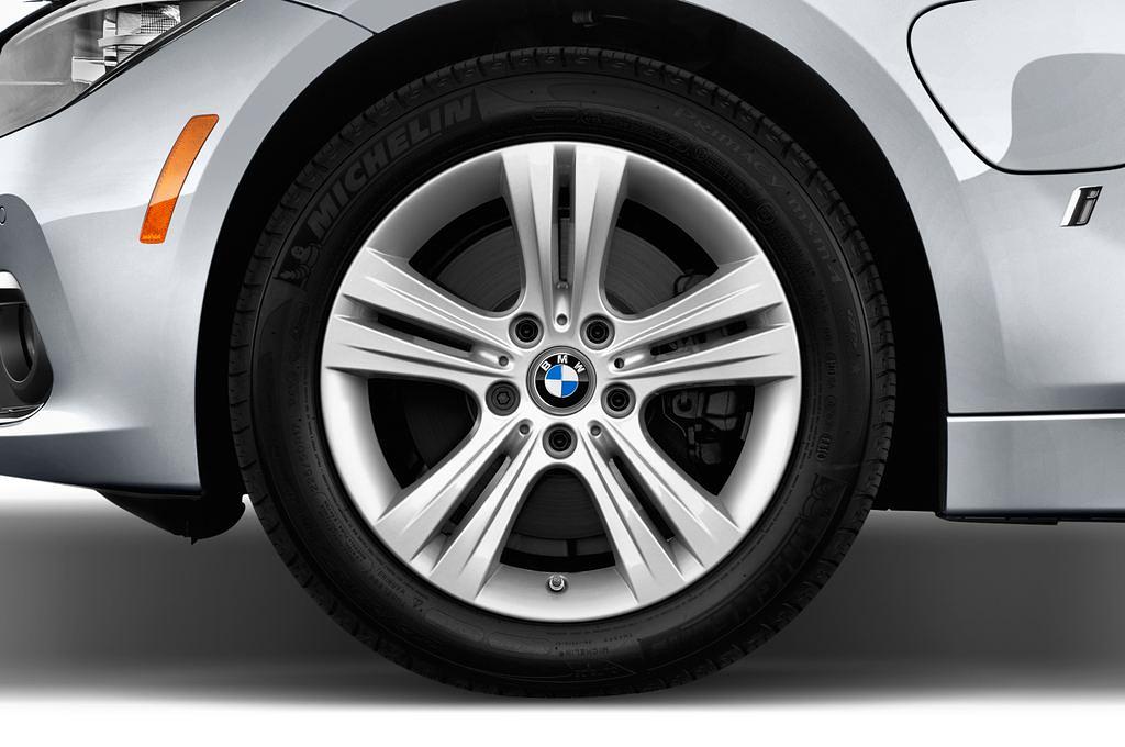 BMW 3 Series Iperformance (Baujahr 2017) Sport Line 4 Türen Reifen und Felge