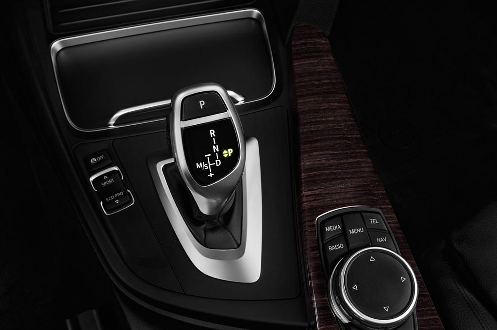 BMW 4 Series (Baujahr 2016) Advantage 2 Türen Schalthebel