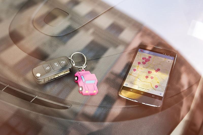 Knapp 1.000 Euro kann ein privater Autovermieter pro Monat nebenher verdienen.