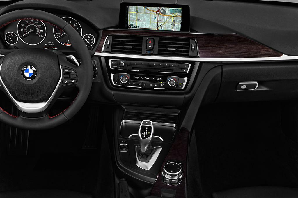 BMW 4 Series (Baujahr 2016) Advantage 2 Türen Mittelkonsole