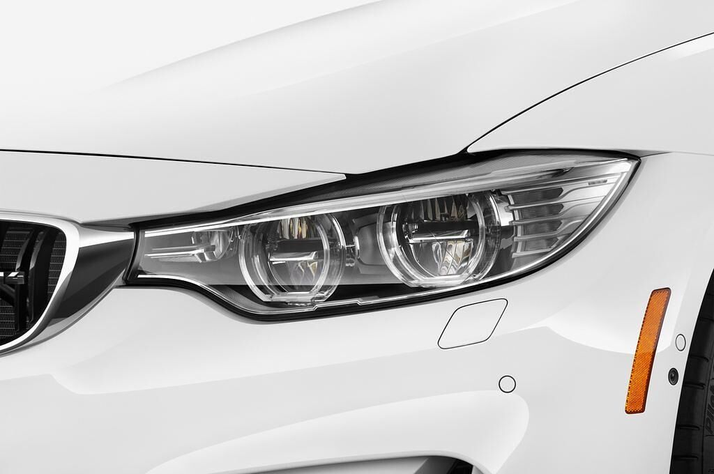 BMW M4 (Baujahr 2015) M4 2 Türen Scheinwerfer
