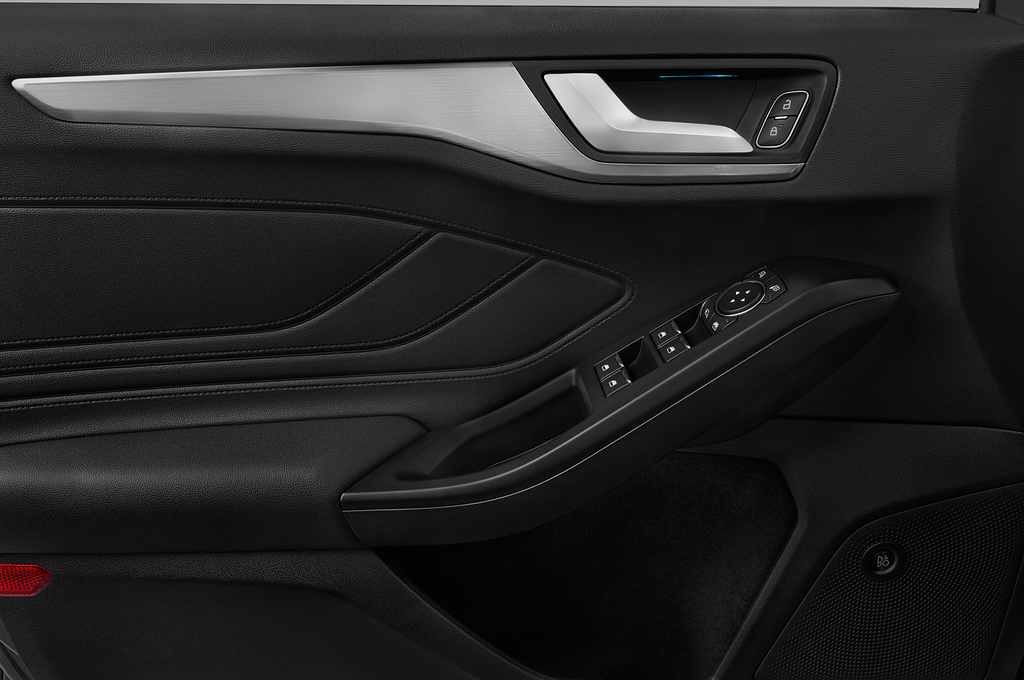 Ford Focus (Baujahr 2023) Titanium 5 Türen Bedienungselemente Tür