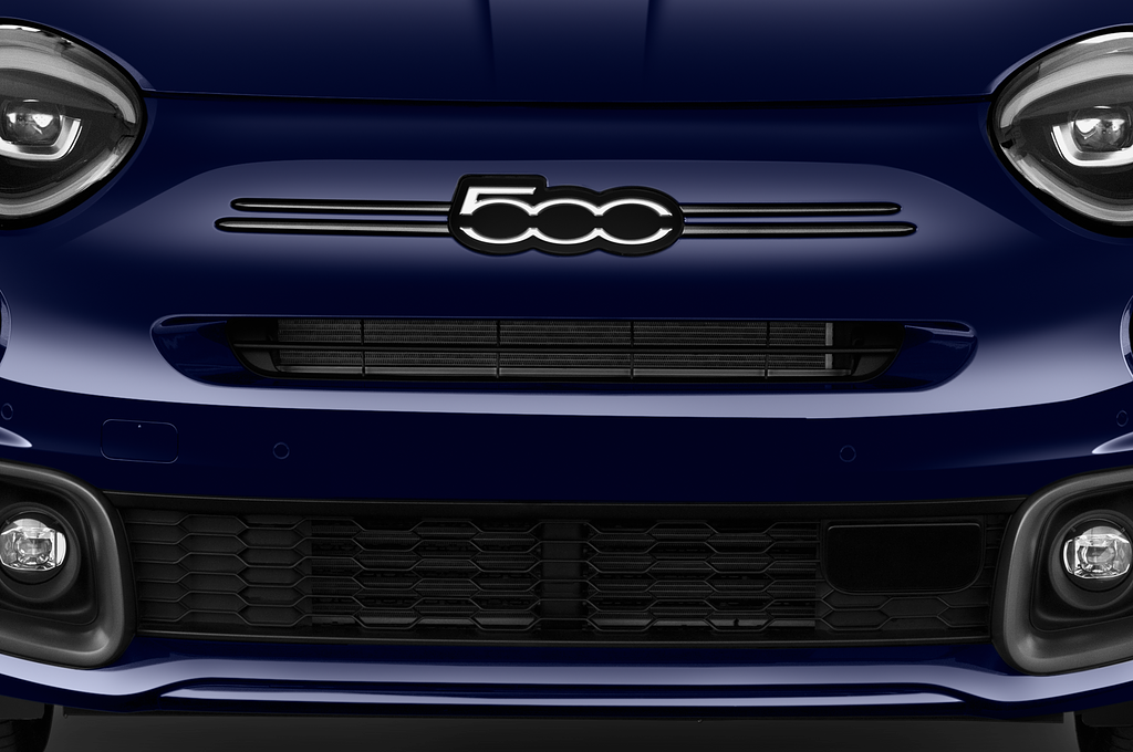 FIAT 500X Hybrid (Baujahr 2023) Sport 5 Türen Kühlergrill und Scheinwerfer