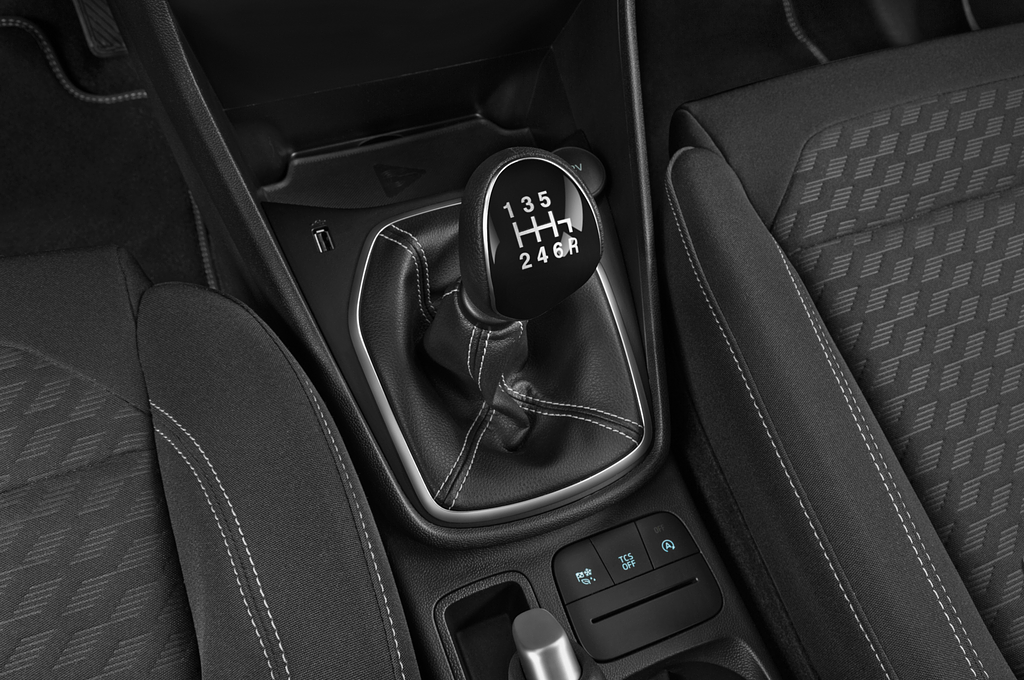 Ford Fiesta (Baujahr 2023) Titanium 5 Türen Schalthebel