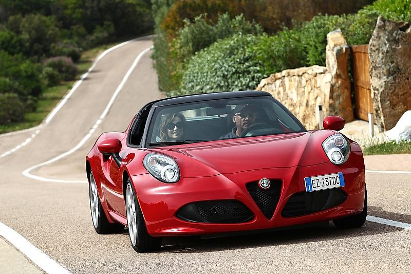 Alfa Romeo 4C Spider - 0 auf Tempo 100 in 4,7 Sekunden