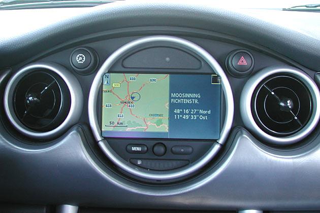 Praktisch: Das Navigationssystem mit großem Display