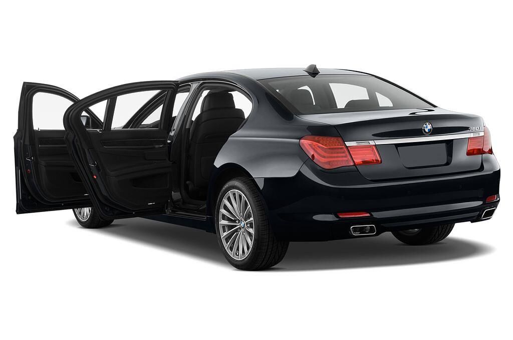 BMW 7 Series (Baujahr 2010) 750i 4 Türen Tür geöffnet