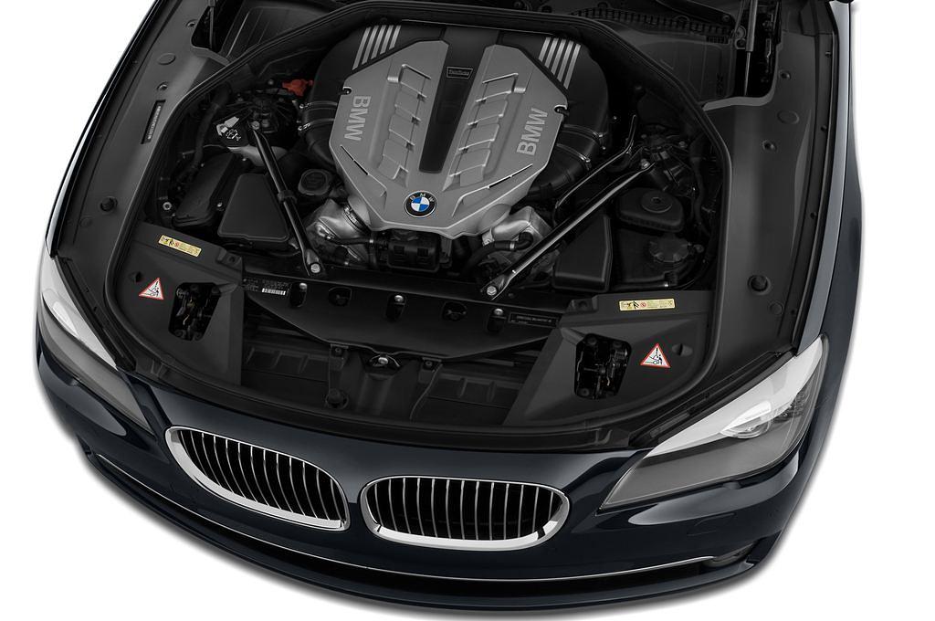BMW 7 Series (Baujahr 2010) 750i 4 Türen Motor