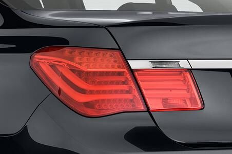 BMW 7 Series (Baujahr 2010) 750i 4 Türen Rücklicht