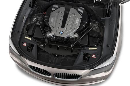 BMW 7 Series (Baujahr 2010) 750Li 4 Türen Motor
