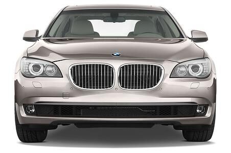 BMW 7 Series (Baujahr 2010) 750Li 4 Türen Frontansicht