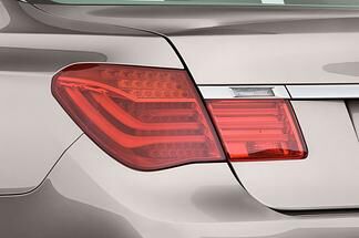 BMW 7 Series (Baujahr 2010) 750Li 4 Türen Rücklicht