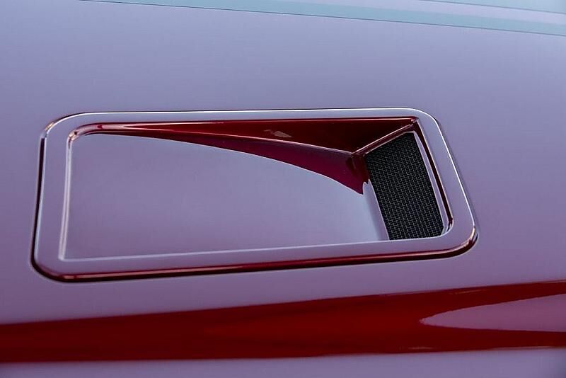 Die Lufthutze versorgt das Triebwerk mit dem dringend benötigten Sauerstoff