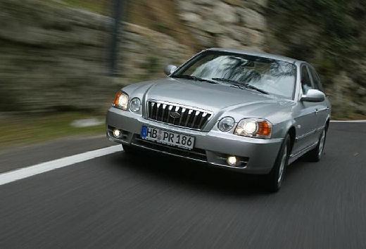 Kia Magentis Limousine (2000–2006)
