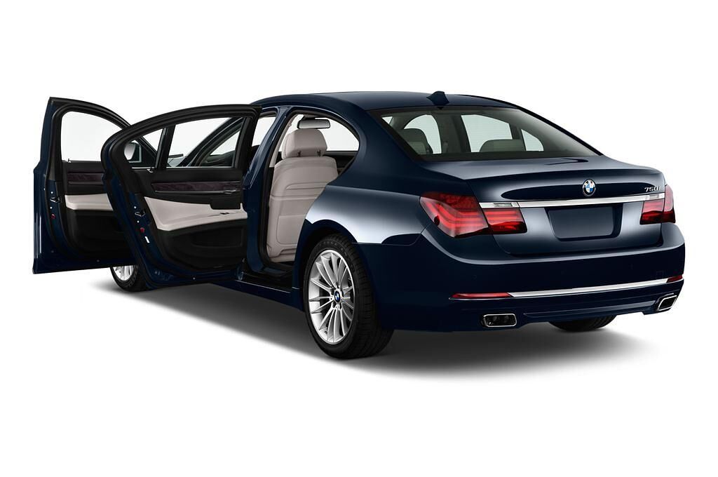 BMW 7 Series (Baujahr 2013) - 4 Türen Tür geöffnet