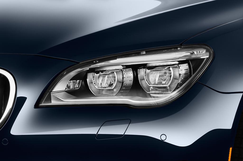 BMW 7 Series (Baujahr 2013) - 4 Türen Scheinwerfer