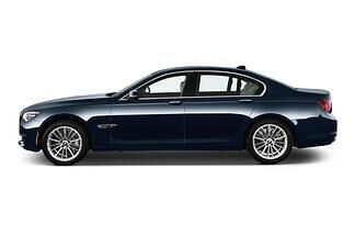 BMW 7 Series (Baujahr 2013) - 4 Türen Seitenansicht