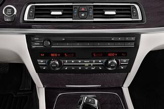 BMW 7 Series (Baujahr 2013) - 4 Türen Temperatur und Klimaanlage
