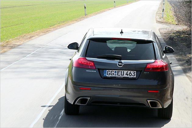 Auch den Sports Tourer genannten Kombi gibt es als OPC-Modell