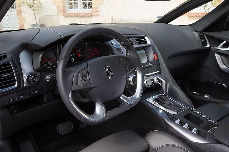 Das Lenkrad ist abgeflacht