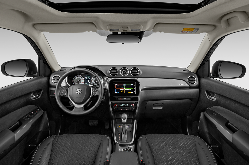 Suzuki Vitara Hybrid (Baujahr 2023) Comfort+ 5 Türen Cockpit und Innenraum