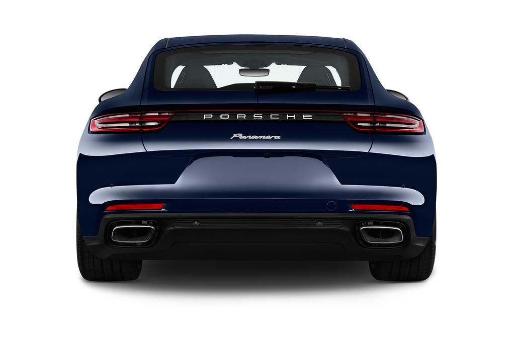 Porsche Panamera Turbo (Baujahr 2018) - 5 Türen Heckansicht